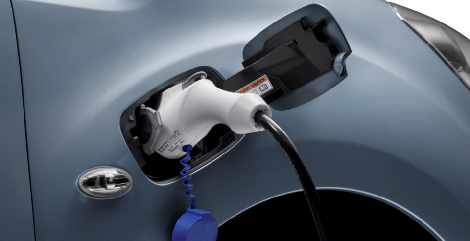 В Женеве дебютирует электрический минивэн Peugeot Partner Tepee Electric