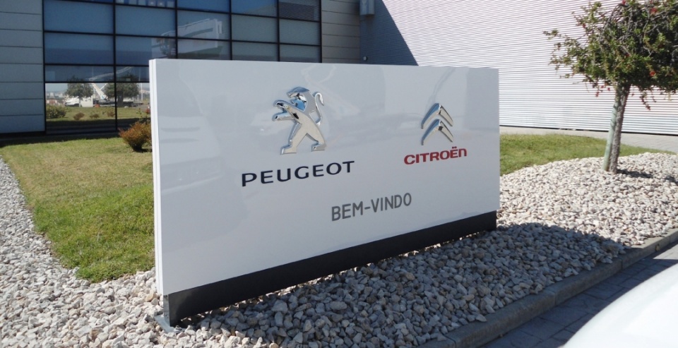 Peugeot Citroen увеличил выручку на 1,5%